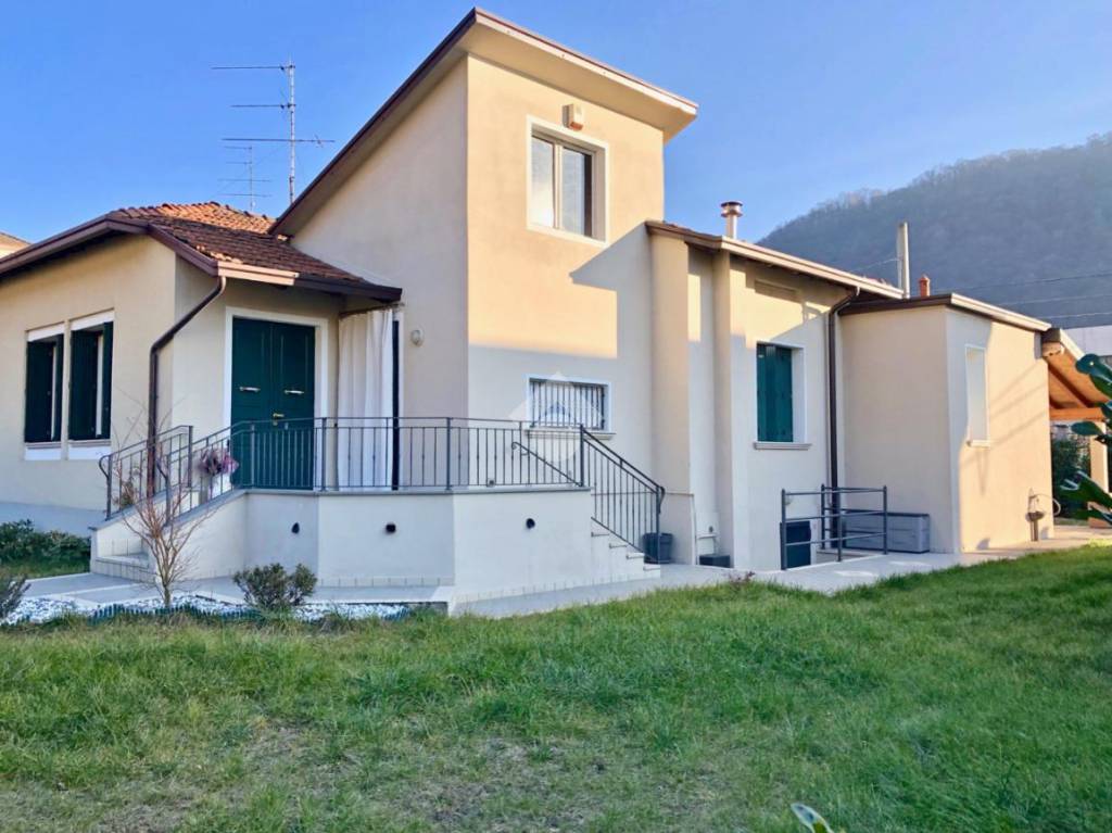 Villa in vendita a Villa Carcina via Bernocchi, 10