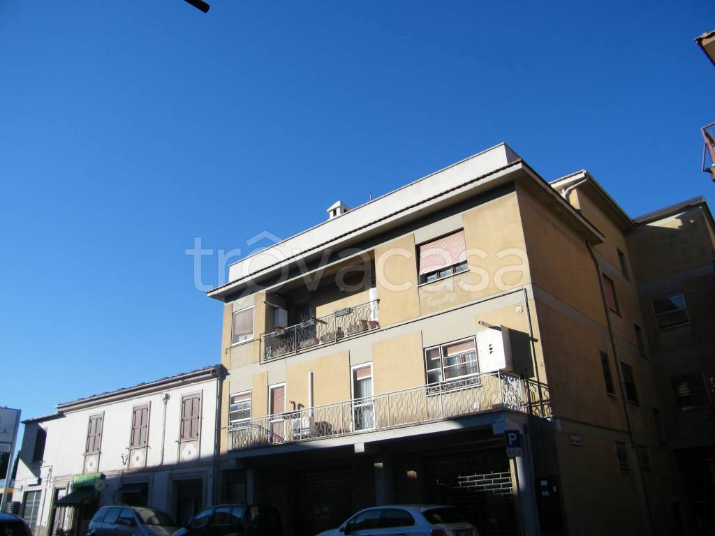 Appartamento in vendita ad Alatri via Circonvallazione Portadini