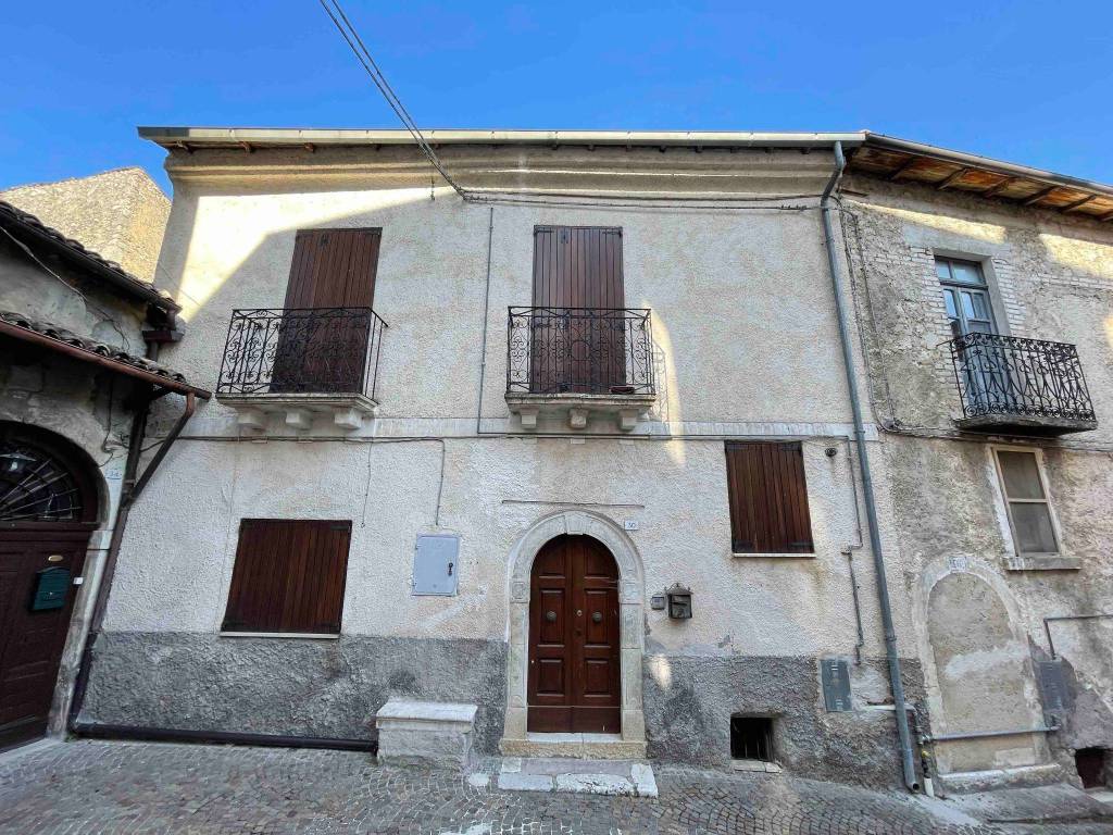 Casa Indipendente in in vendita da privato a Scurcola Marsicana via Corradino, 30