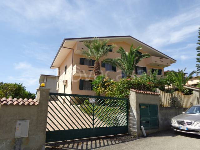 Villa Bifamiliare in vendita a Riace via Pierpaolo Pasolini, 10