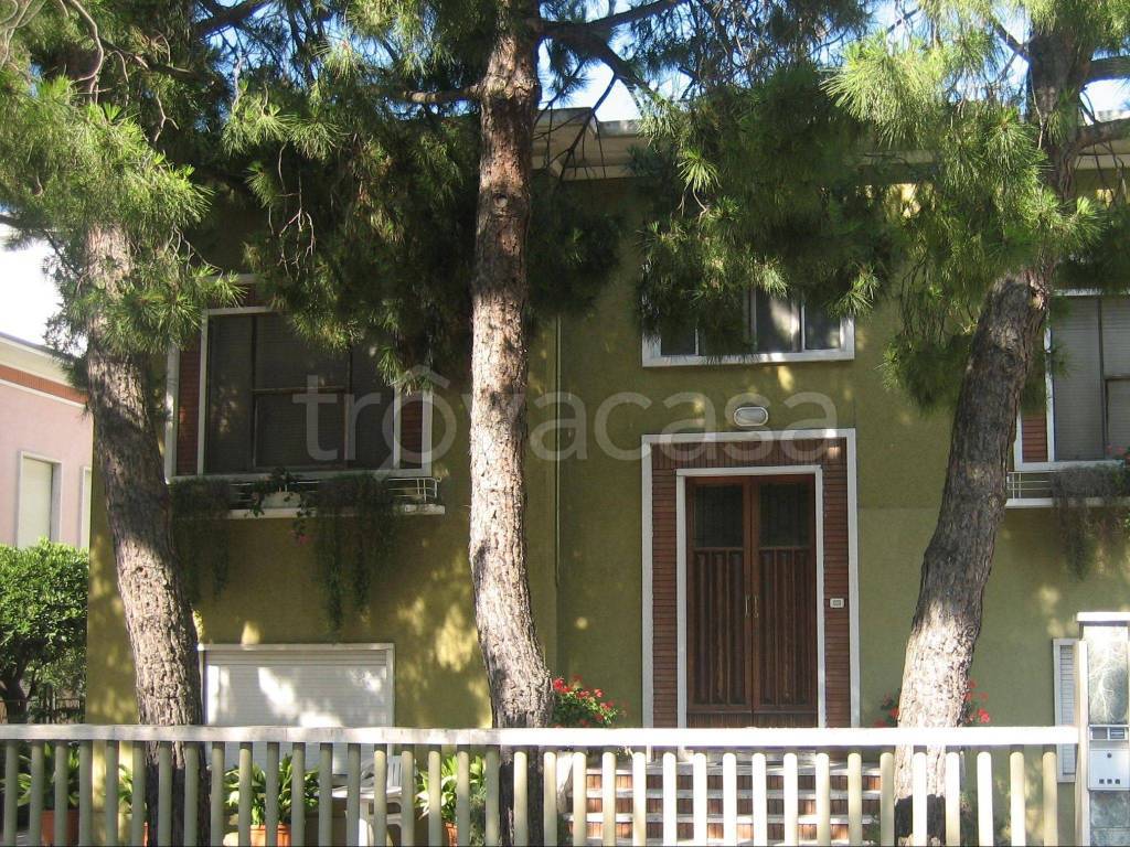 Villa Bifamiliare in in affitto da privato a Porto Sant'Elpidio via Goffredo Mameli, 48