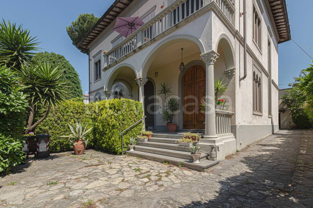 Appartamento in vendita a Prato via di Cantagallo, 26