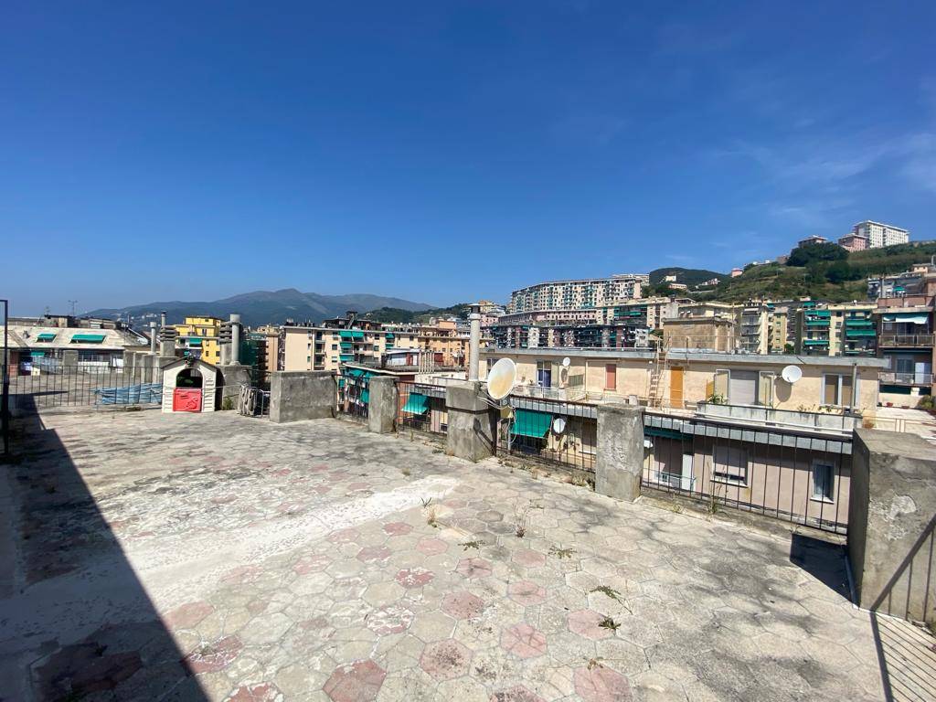 Appartamento in vendita a Genova via Gaspare Murtola
