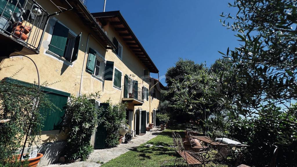 Villa Bifamiliare in vendita a Pino d'Asti via Maestra