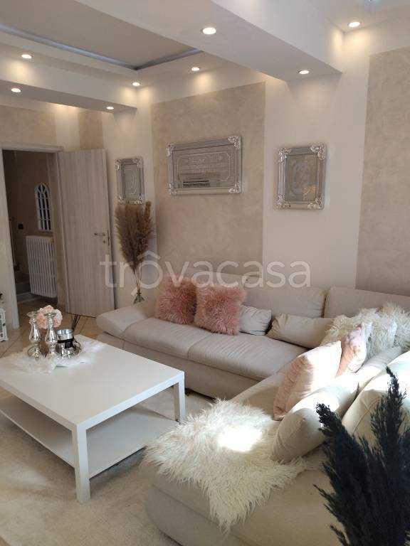 Villa in vendita a Scandolara Ravara via Europa