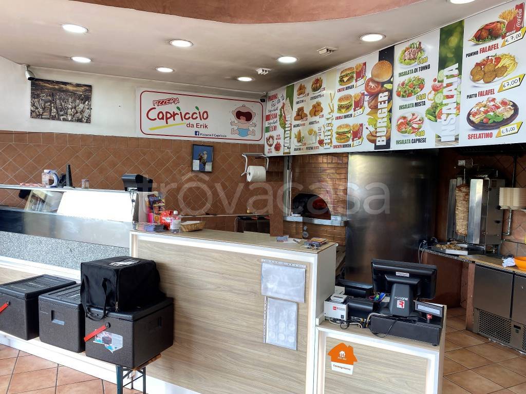 Pizzeria in vendita a Olgiate Comasco