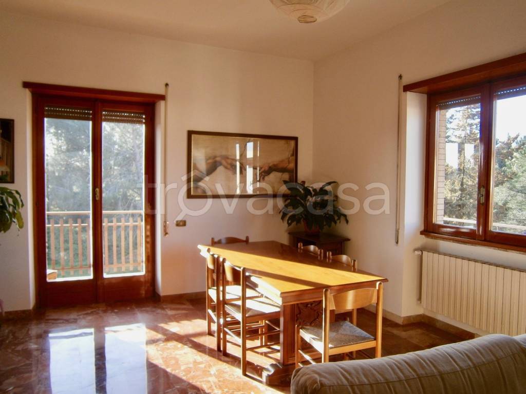 Appartamento in vendita a Roma via Taleggio, 12