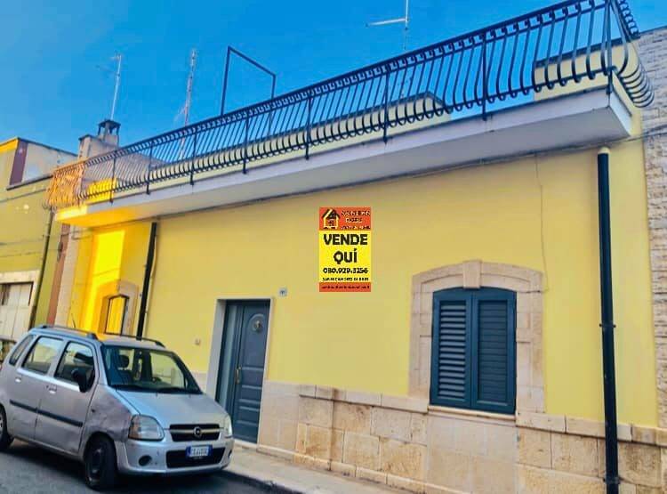 Casa Indipendente in vendita a Sannicandro di Bari via Professor Mauro Pontrelli