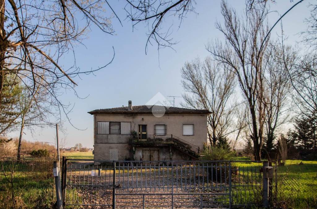 Casa Indipendente in vendita a Correggio via Budrio, 1