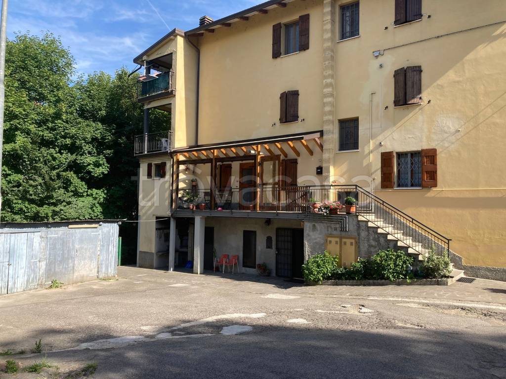Appartamento in vendita a Gaggio Montano via Porrettana, 8