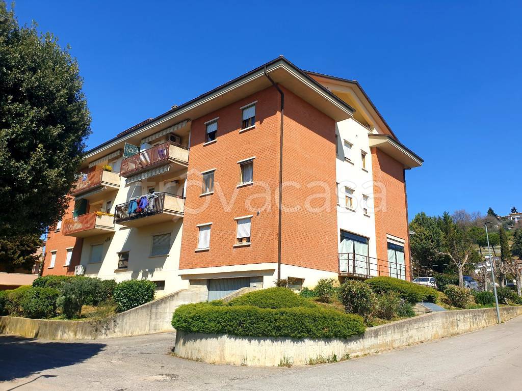 Appartamento in vendita a Perugia strada Tiberina Nord, 142/q