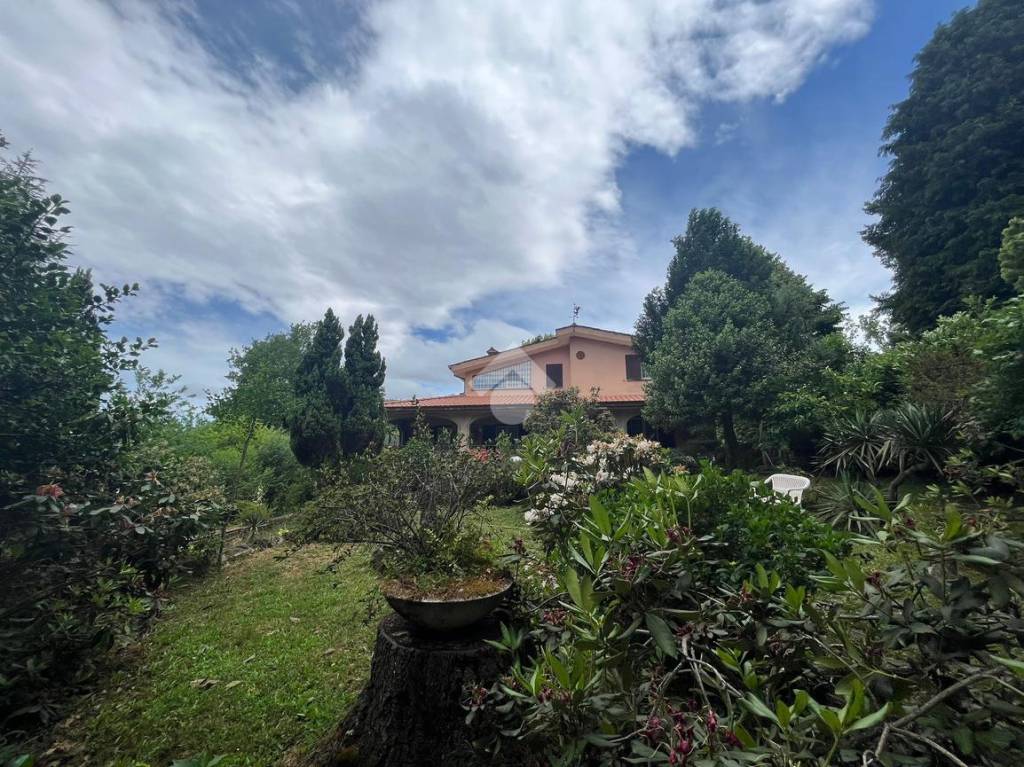 Villa in vendita a Rocca Priora via dell'Incitore, 9