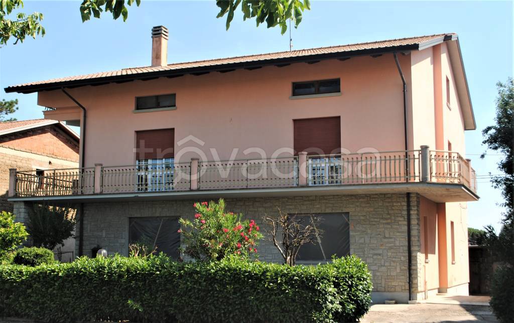 Villa Bifamiliare in vendita a Deruta via Madonna dei Ranucci, 7