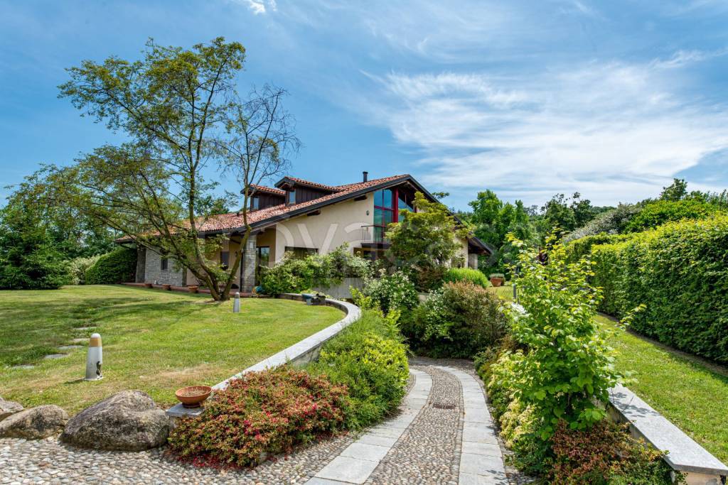 Villa in vendita a Muzzano via Ingegner Bertola, 26