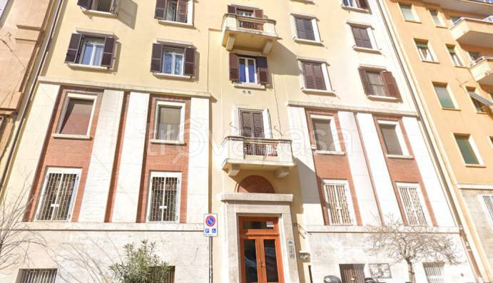 Appartamento in in vendita da privato a Roma via Arezzo, 27