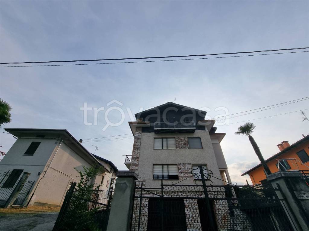 Appartamento in vendita a Cossato via Imer Zona, 165