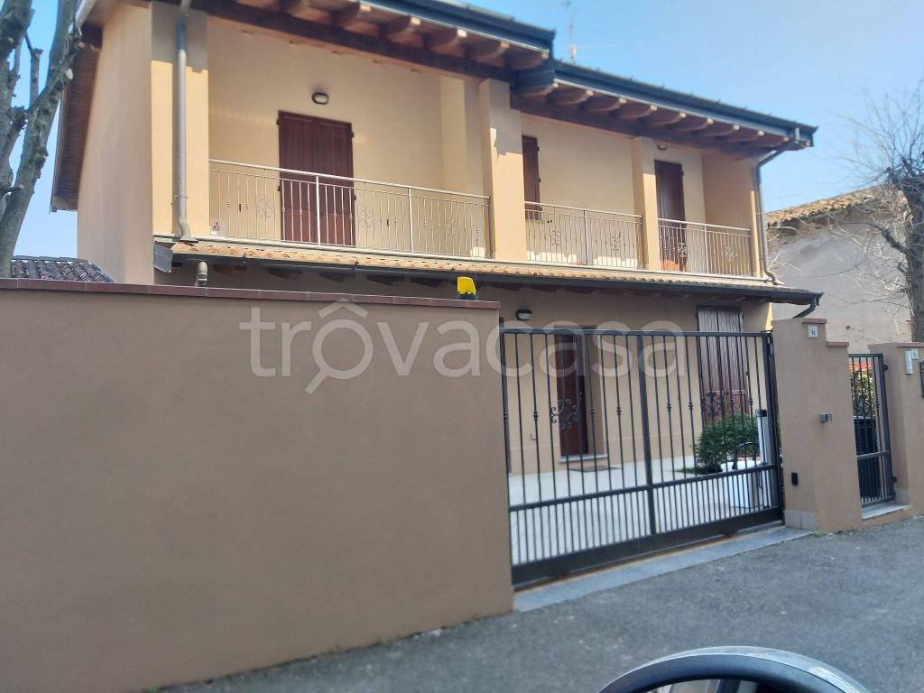 Villa in in vendita da privato a Sesto ed Uniti via Anguissola, 1