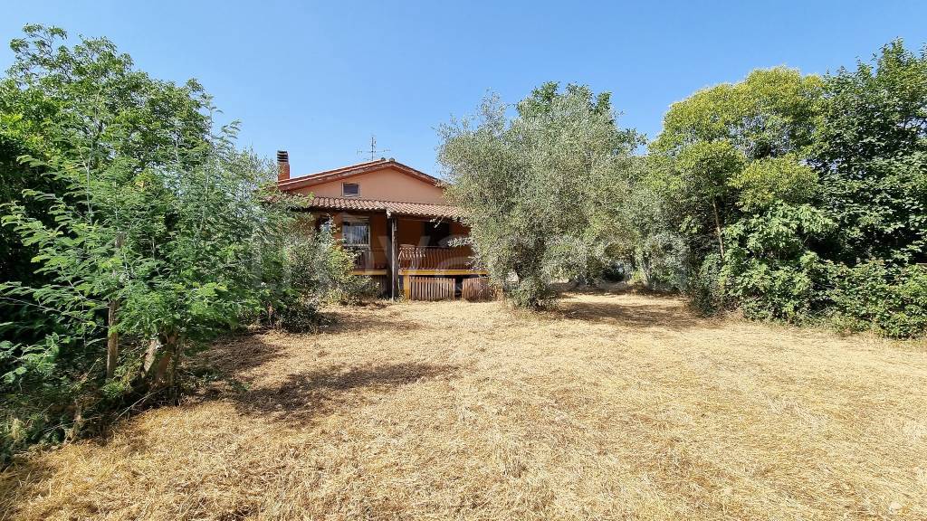 Villa in vendita a Trevignano Romano