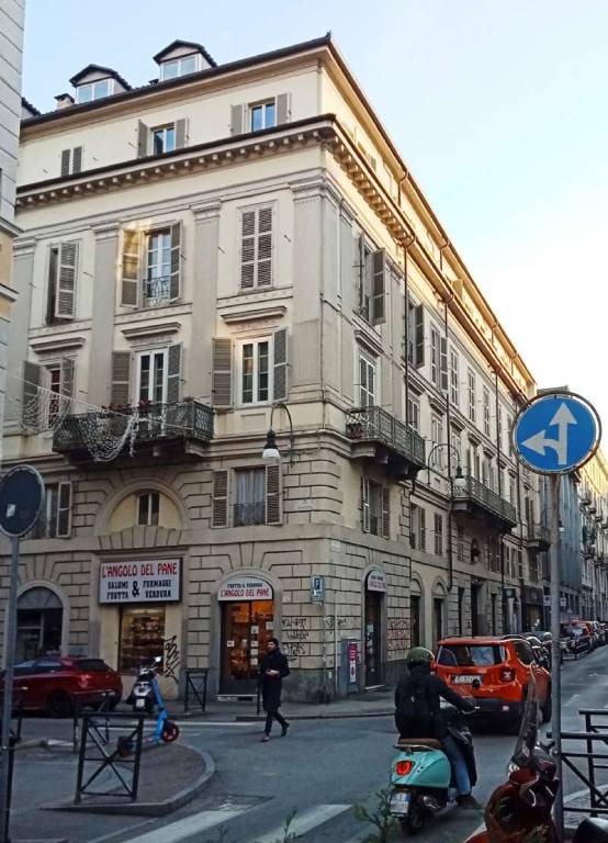 Appartamento in vendita a Torino via san francesco da paola