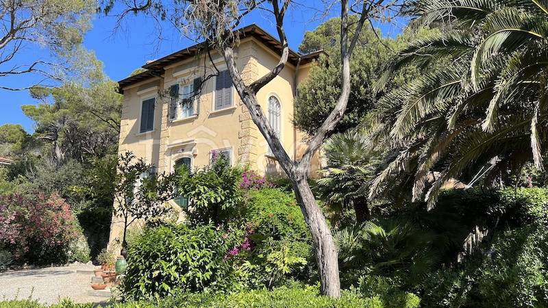 Villa in vendita a Livorno via Margherita Kaiser Parodi, 3