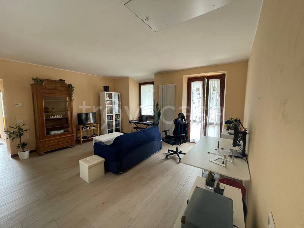 Appartamento in vendita a Villa d'Adda via Strada Vecchia, 3