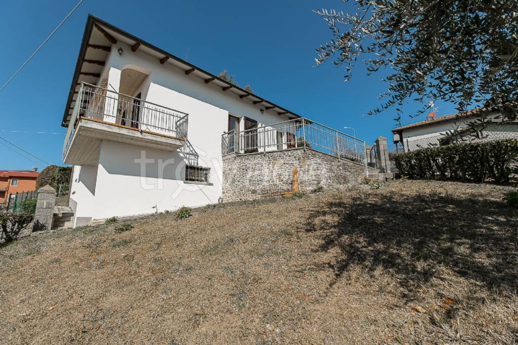 Villa in vendita a Vergato via Primo Sabbioni 61