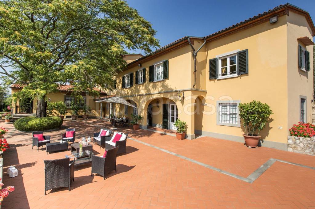 Villa in vendita a Prato via filettole, 1