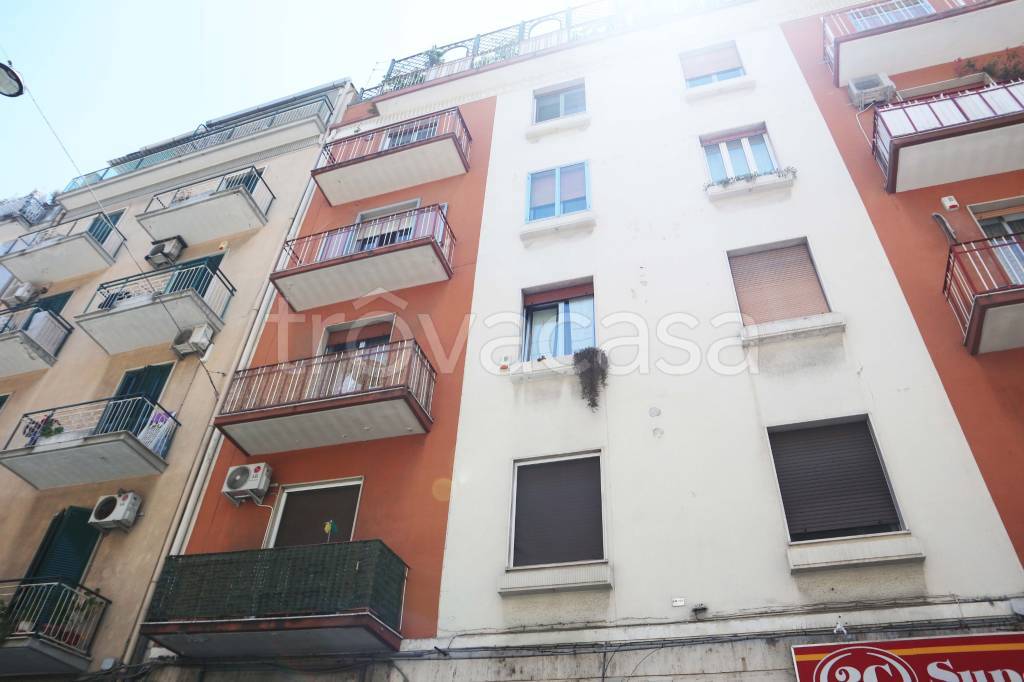 Appartamento in vendita a Bari via Dante Alighieri, 508