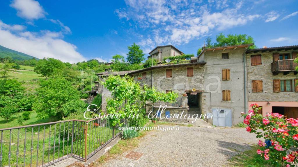 Casa Indipendente in vendita a Fanano via Ponti, 838