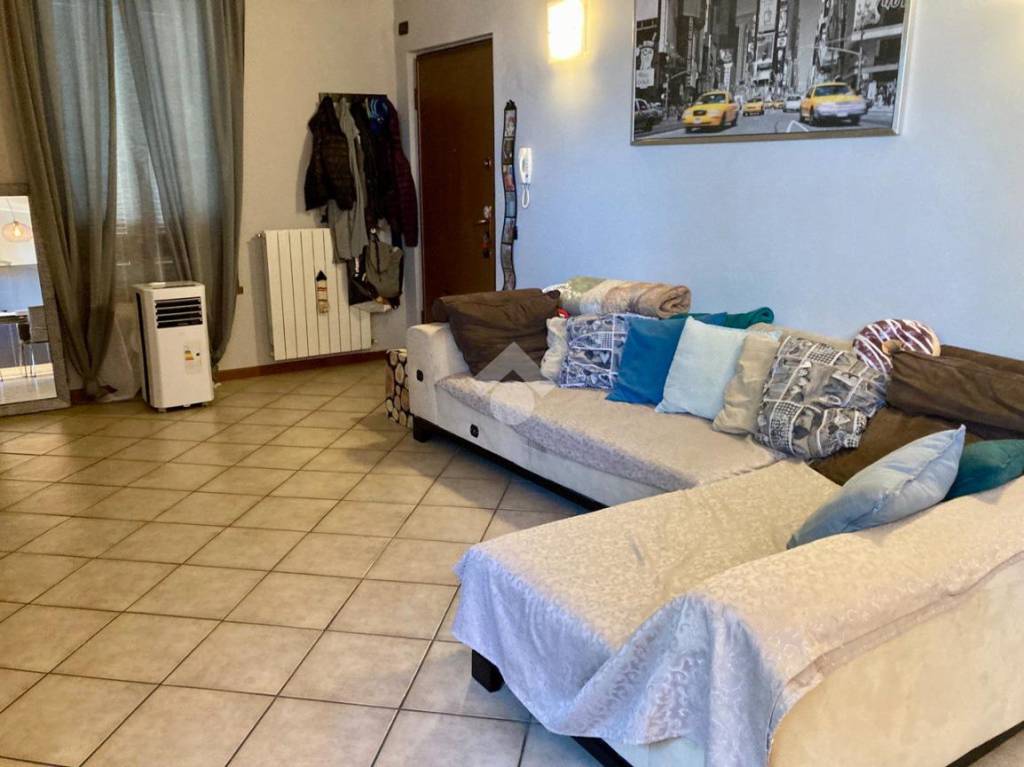 Appartamento in vendita a Vaprio d'Adda via XI Febbraio, 34