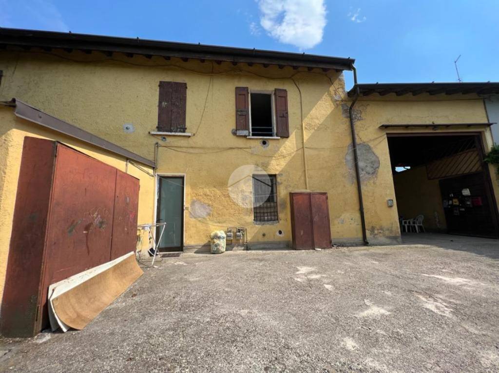 Colonica in vendita a Brescia via San Polo, 108