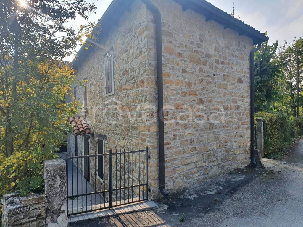 Villa in vendita a Toano via Lupazzo