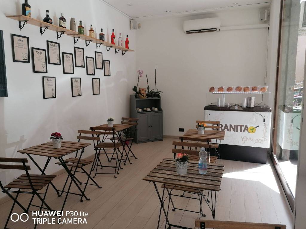 Bar in in vendita da privato a Palermo via Quintino Sella, 15C