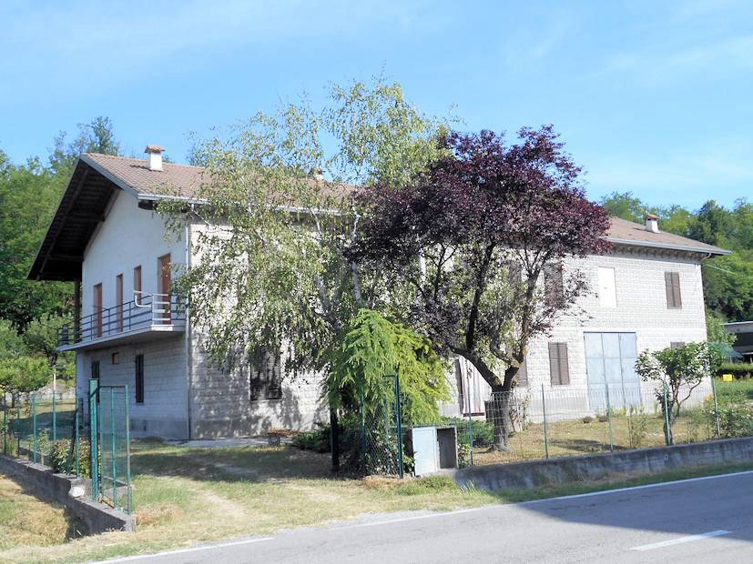 Casale in vendita a Cerrina Monferrato