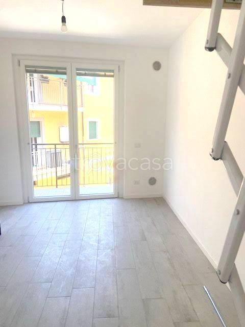 Appartamento in vendita a Osio Sotto via Giovanni Verga, 15