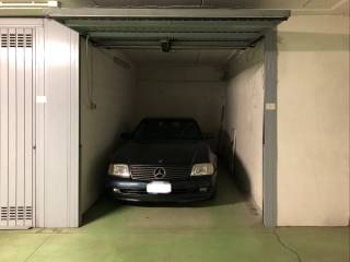 Garage in affitto a milano via degli ottoboni, 41