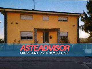 Intero stabile all'asta a fossano via santo stefano , 3