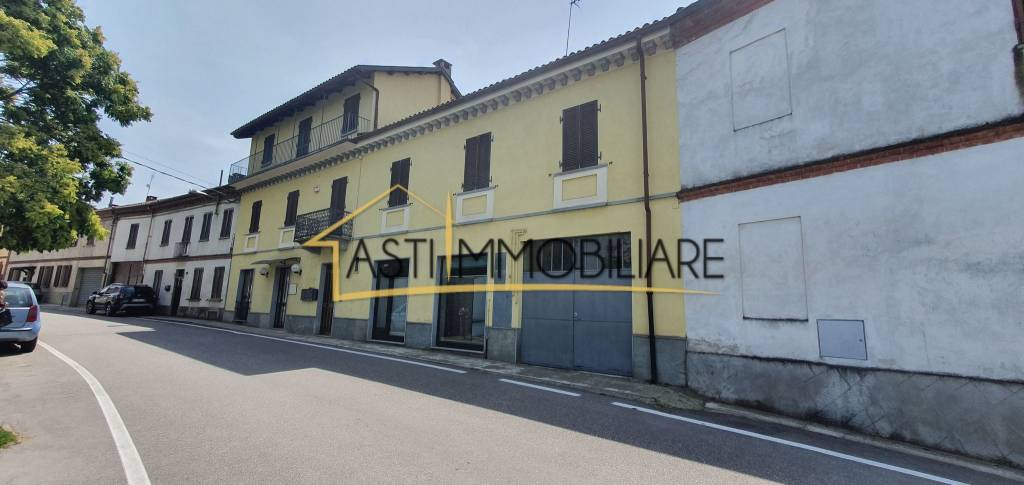 Casale in vendita ad Asti via San Defendente