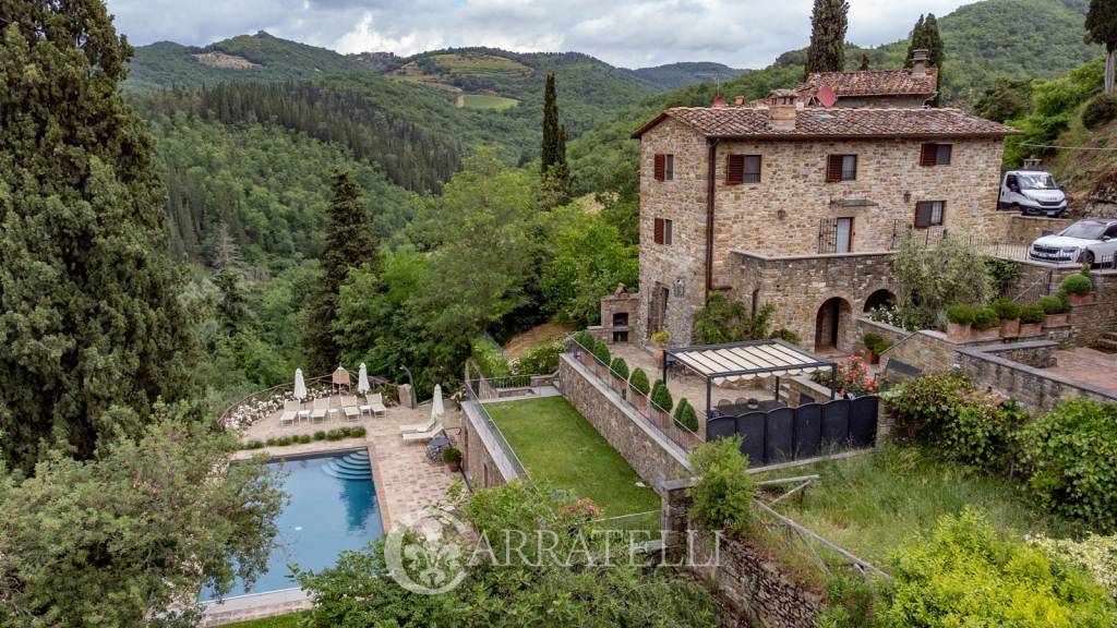 Casale in vendita a Gaiole in Chianti via Guglielmo Marconi