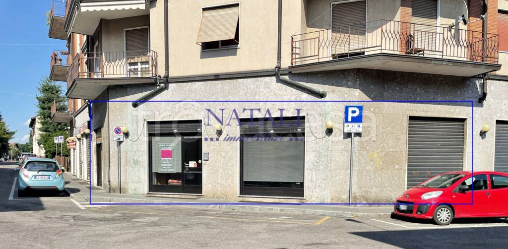 Negozio in vendita a Legnano via Luigi Galvani