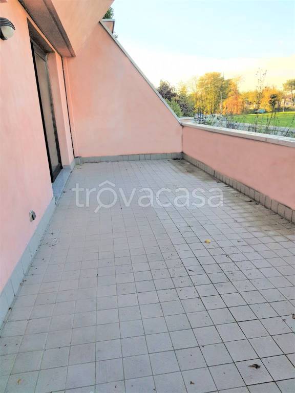 Appartamento in vendita a Seregno via Adua, 32