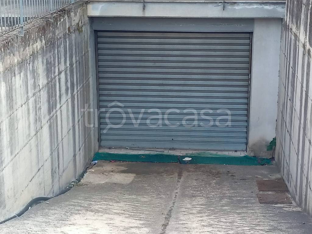 Garage in vendita a Montoro viale della Repubblica, 9