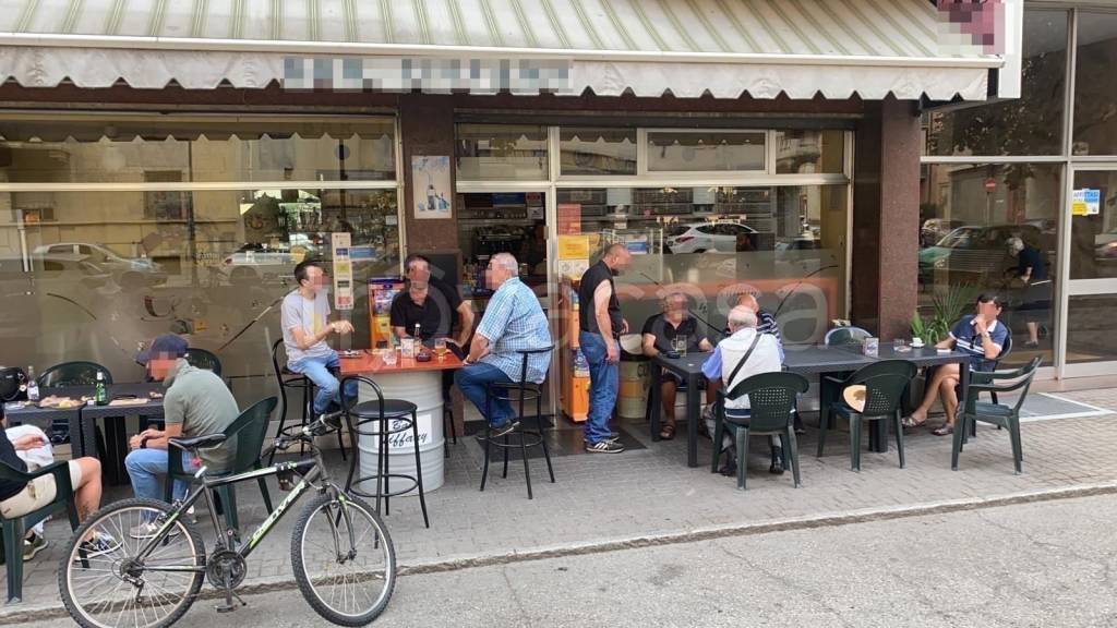 Bar in in vendita da privato a Casale Monferrato via Vincenzo Luparia, 23