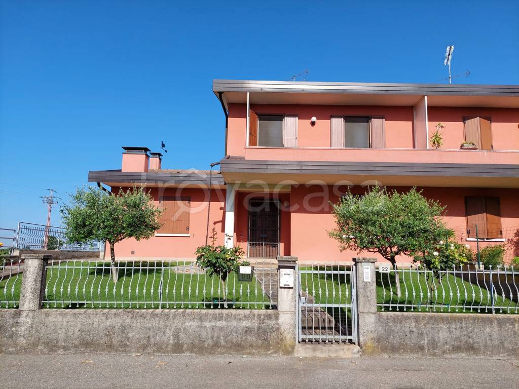 Villa Bifamiliare in vendita a Lonato del Garda
