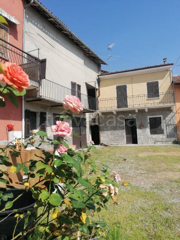 Casa Indipendente in vendita a Viarigi via Magenta, 12