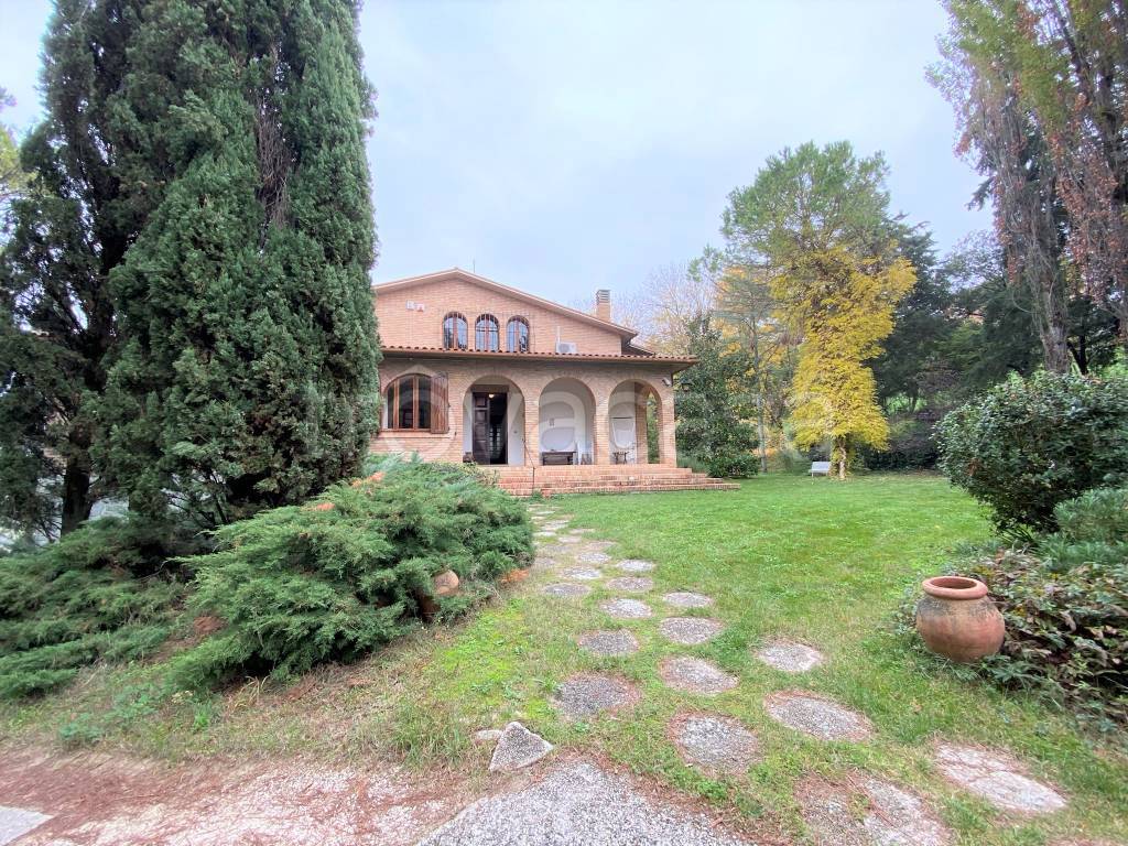 Villa in vendita a Ostra Vetere via Martiri Ungheresi