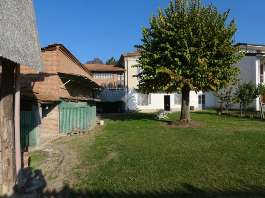 Casa Indipendente in vendita a Castelnuovo Bormida via Bruni Gaioli, 64