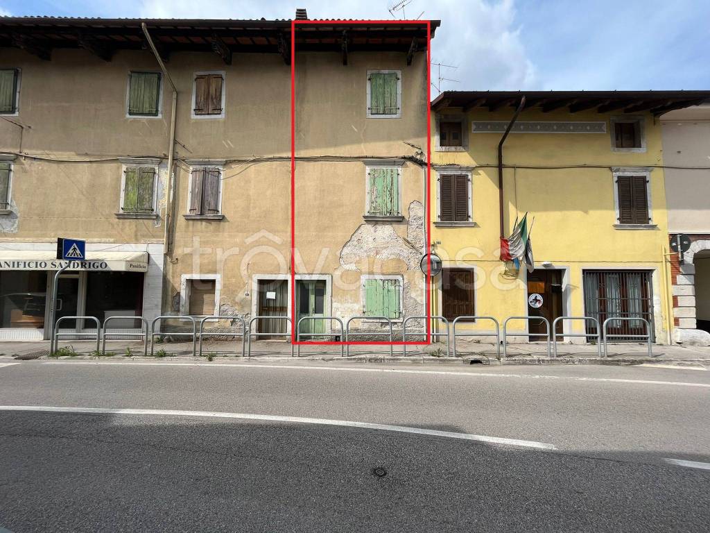 Rustico in vendita a Romans d'Isonzo via Aquileia, 16
