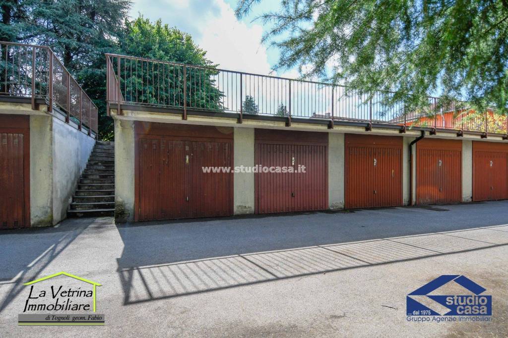 Garage in vendita ad Albano Sant'Alessandro