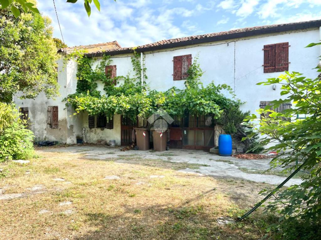 Villa in vendita a Ponte San Nicolò via San Pio X, 6